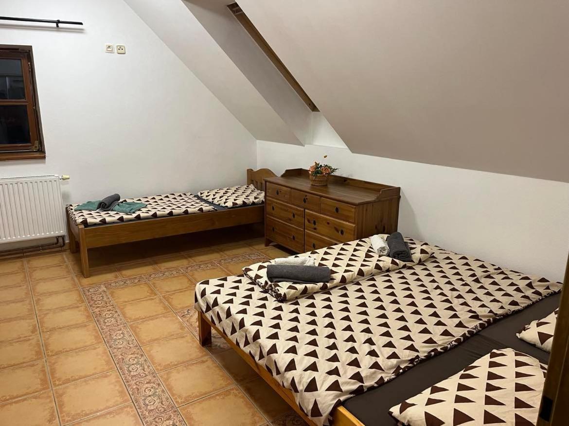 Penzion Zatisi Mikulov Extérieur photo