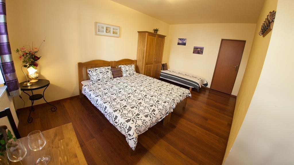 Penzion Zatisi Mikulov Chambre photo