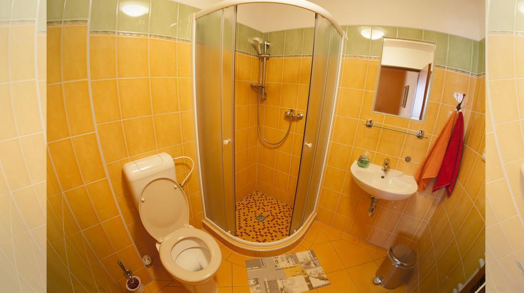 Penzion Zatisi Mikulov Chambre photo