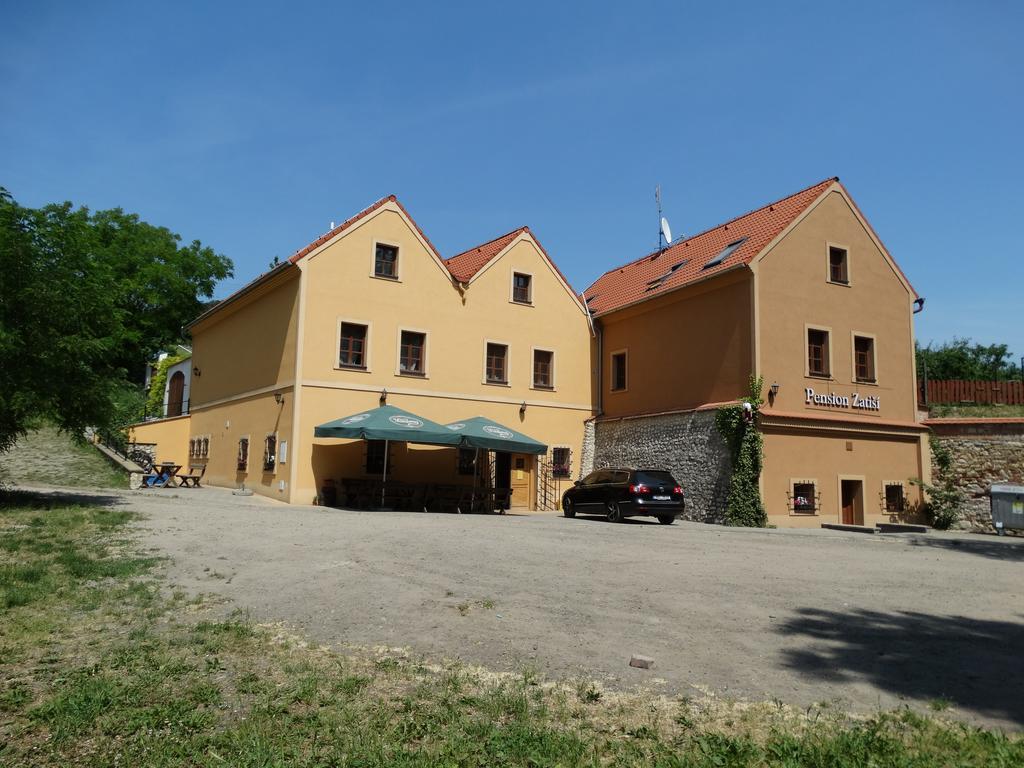 Penzion Zatisi Mikulov Extérieur photo